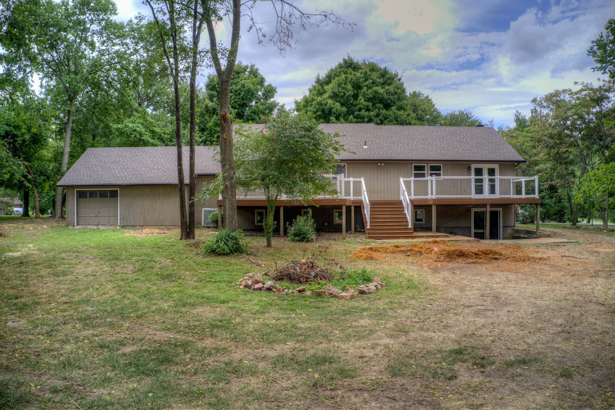 Building Photo - 202 Split Rail Dr