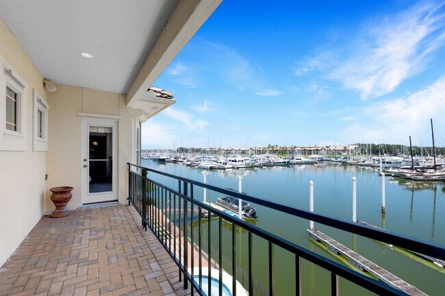 Building Photo - 305 Harborside Cir