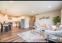 Building Photo - 115 Percy Dr