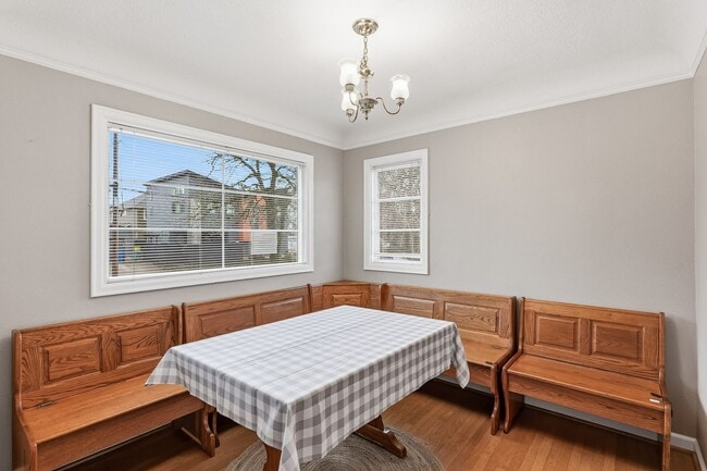 Building Photo - Charming 3-Bed, 2-Bath Bungalow in North Portland