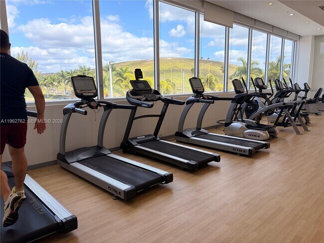 Building Photo - 10416 NW 66th St