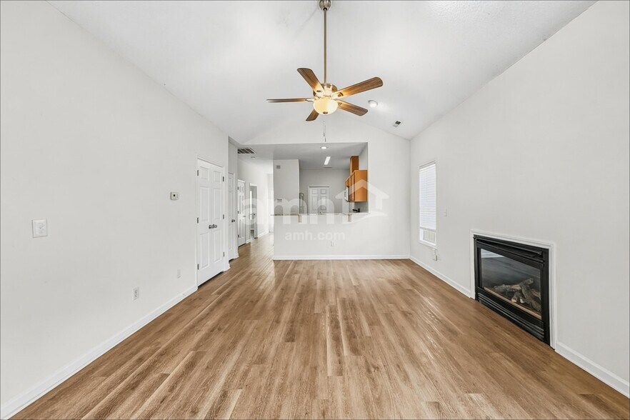 Building Photo - 104 Cameron Way Cir