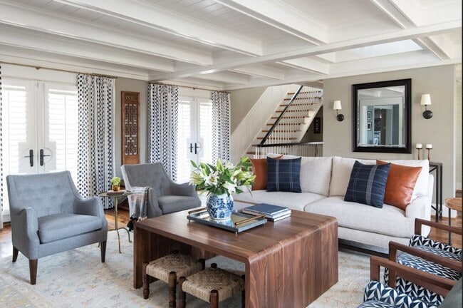 Building Photo - Exceptional Living in the Heart of Arlingt...