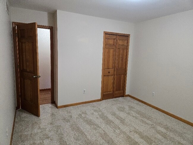 Building Photo - 15355 Windmill Ct