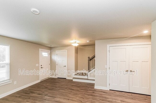 Building Photo - 1105 Tender Dr