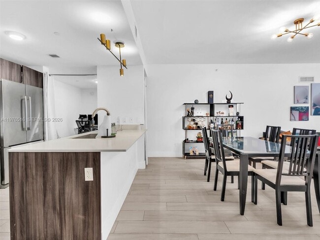 Building Photo - 488 NE 18th St