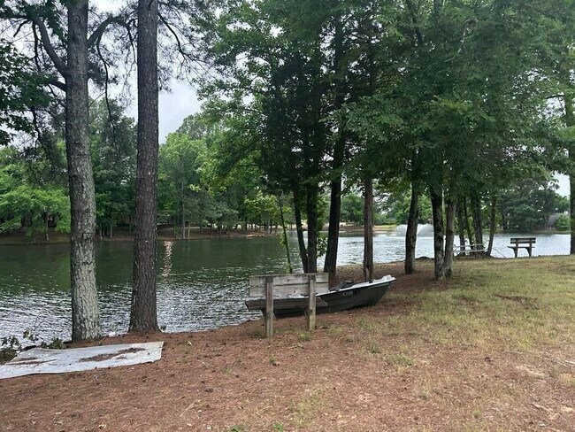 Building Photo - 3089 Woodland Crest Dr