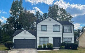 Building Photo - 2200 Burdett Ridge Dr