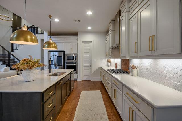 Building Photo - 2401 Sunset Vista Cir