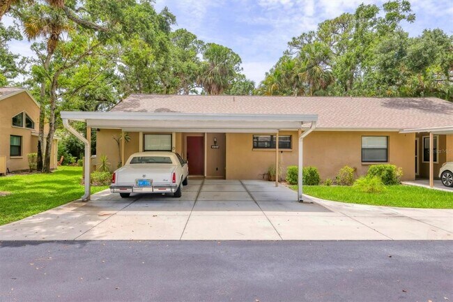 Primary Photo - 4949 Village Garden Dr