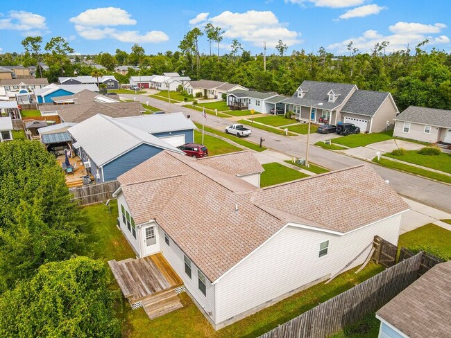 Building Photo - 7304 Claudia's Way