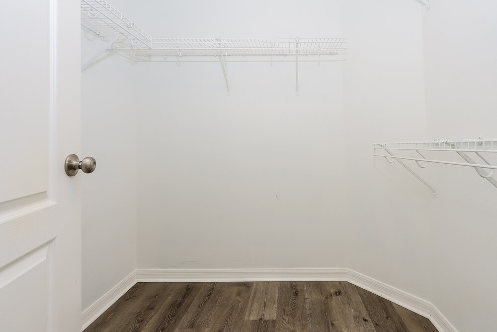 Building Photo - 7006 Monarch Park Dr