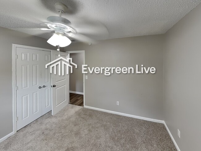 Building Photo - 55 Dove Point