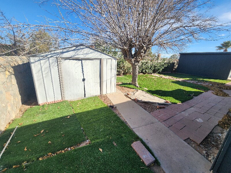 Building Photo - 5536 Longview Dr