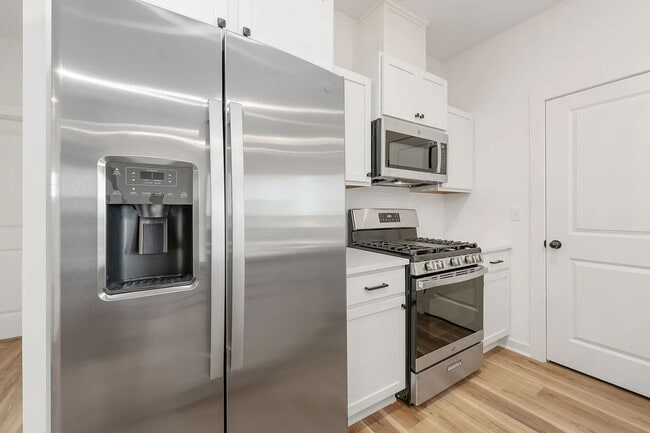 Building Photo - 2331 S Spg Hl Ct