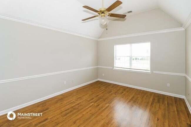 Building Photo - 10176 Fox Chase Dr