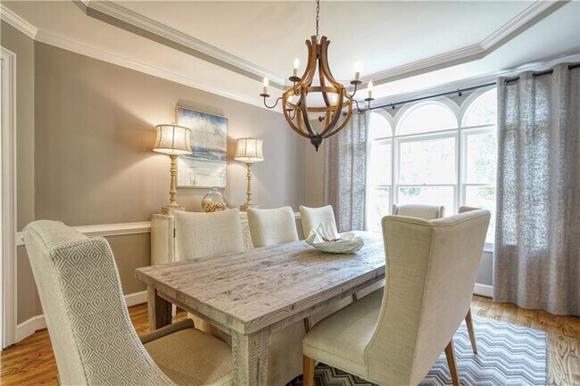 Building Photo - 958 Glenverness Dr