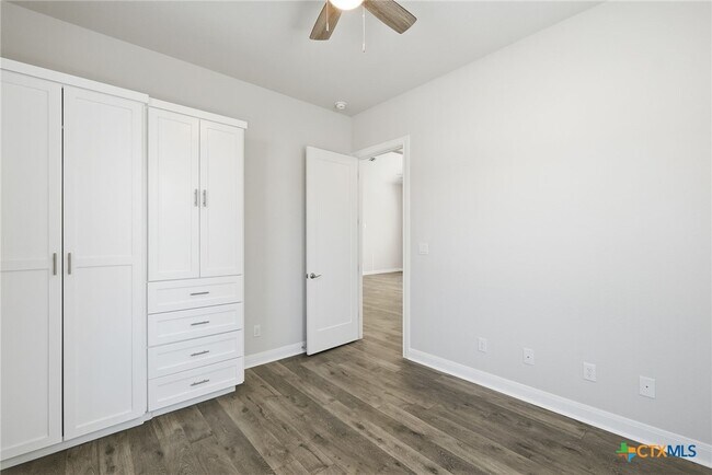 Building Photo - 193 Waikakaaua Dr