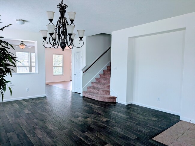Building Photo - 1615 Bel Riposo Ln