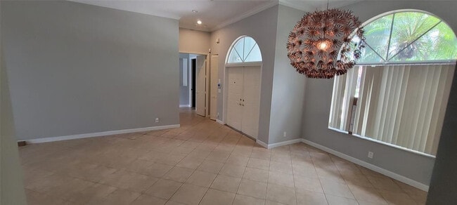 Building Photo - 100 NW 108th Way