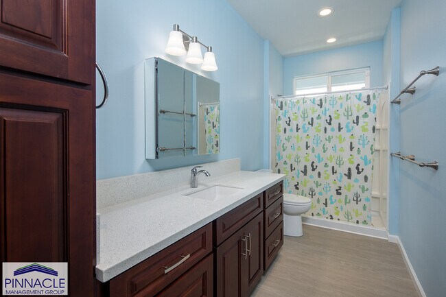 Building Photo - 23 Jasmine St