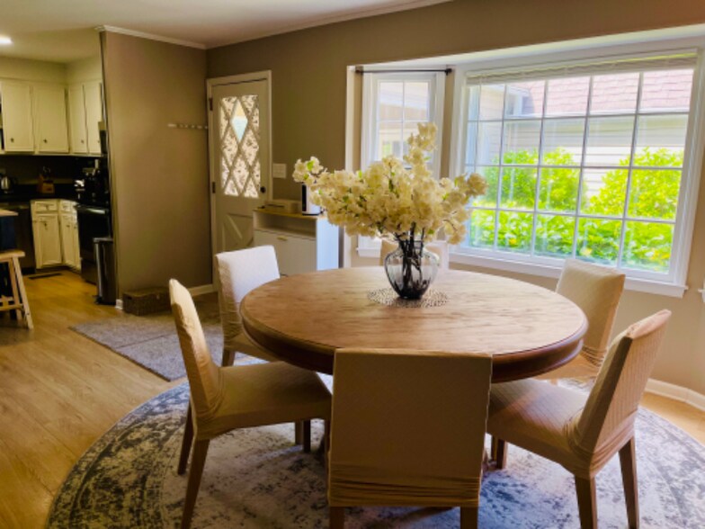 Building Photo - 4801 Kennedy St