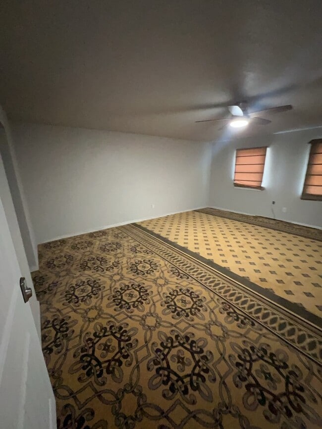 Building Photo - 3426 Tampa St