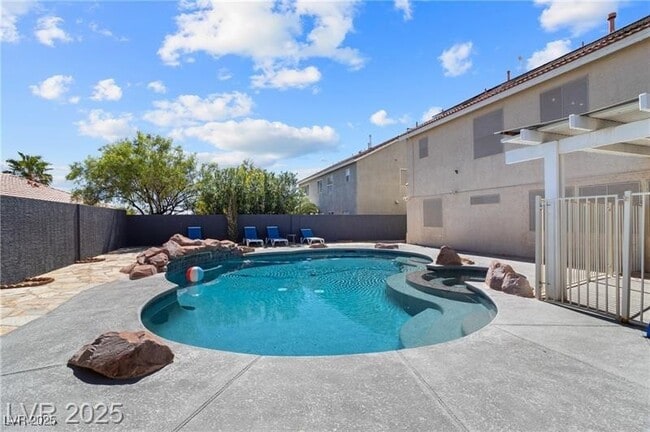 Building Photo - 3580 Teton Hills St