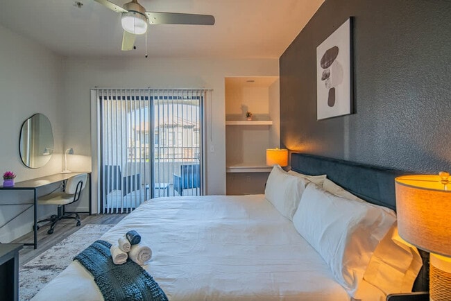 Building Photo - 7455 N 95th Ave