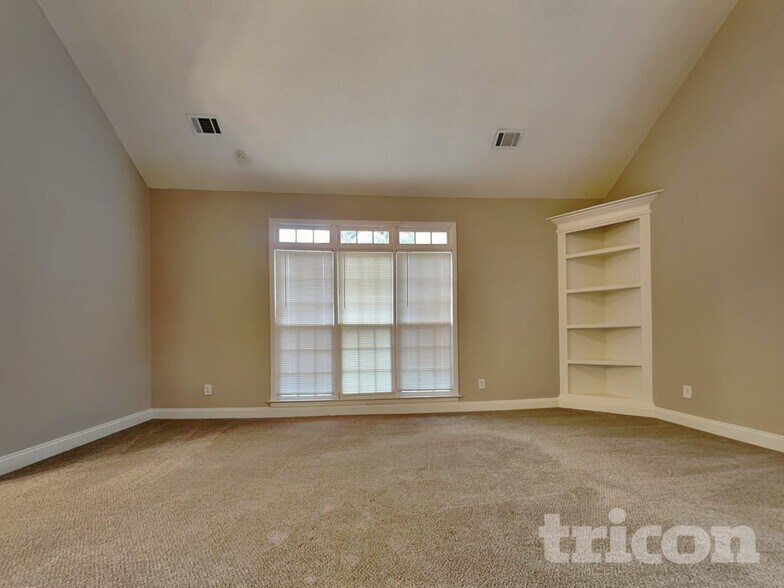 Building Photo - 4309 Magnolia Path