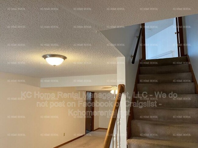 Building Photo - 8002 NW 79th Pl