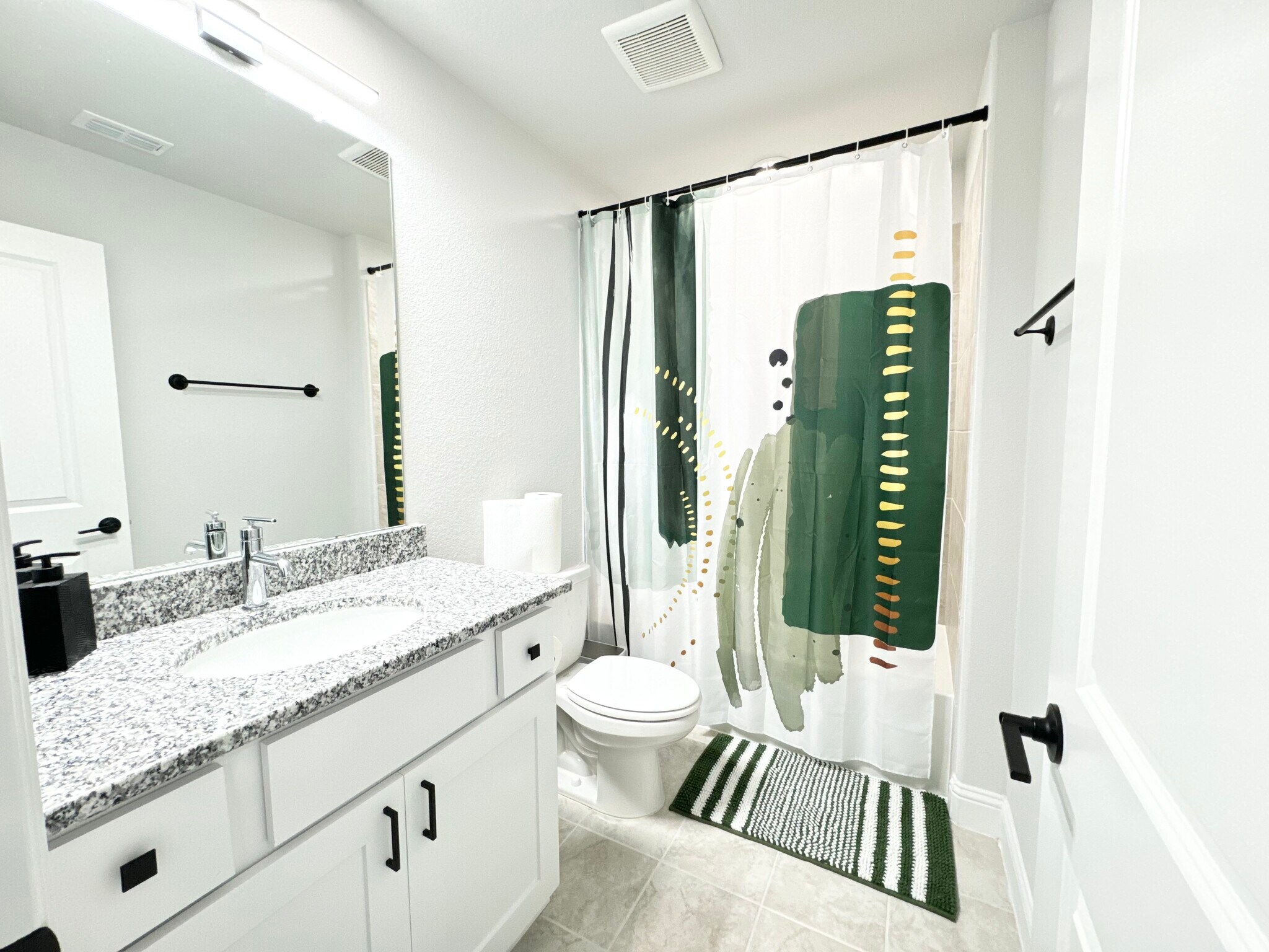 Building Photo - 2801 Riverview Rd