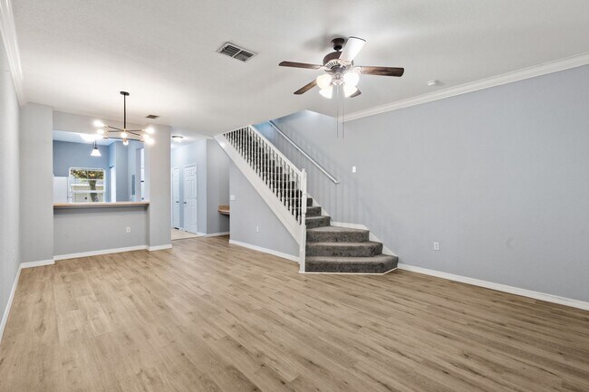 Building Photo - Charming Magnolia Place Townhome