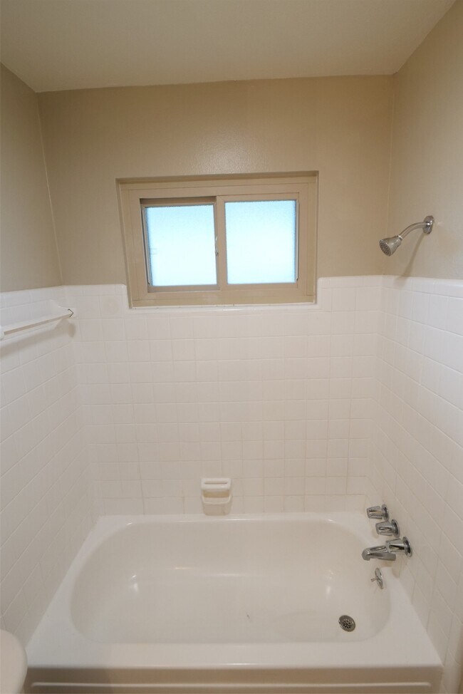 Building Photo - 5331 Inwood Dr