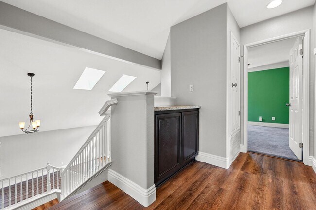 Building Photo - 509 Pacesetter St