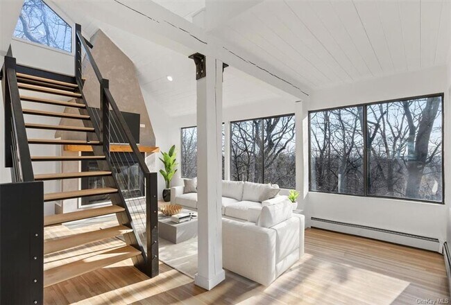 Building Photo - 294 Riverview Rd