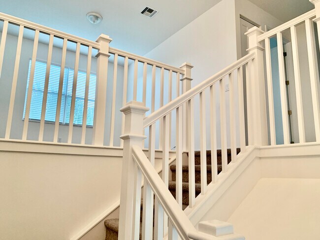 Building Photo - 9754 Celtic Sea Ln