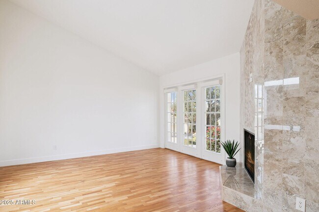 Building Photo - 5732 N 25th St