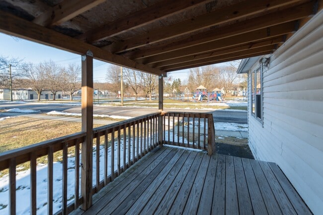 Building Photo - 45 Jackson St