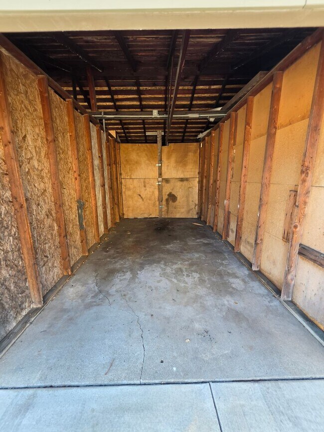 Building Photo - 22 S Dos Caminos Ave