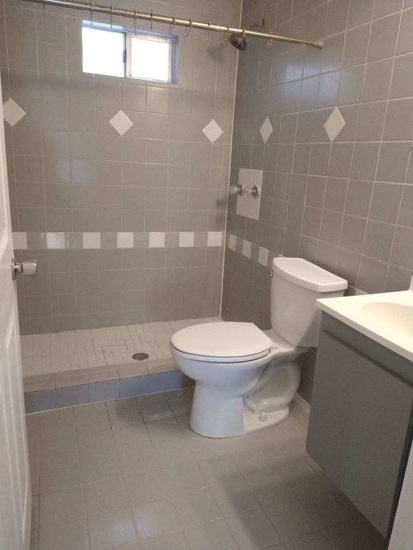 Building Photo - 5237 Mulford St