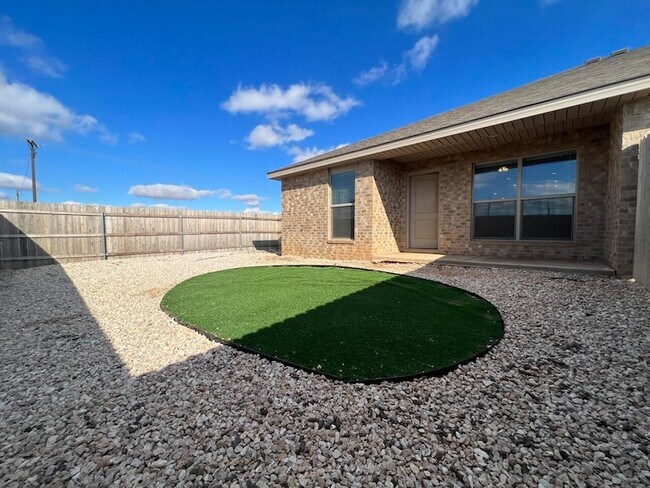 Building Photo - 1902 Langford Ave