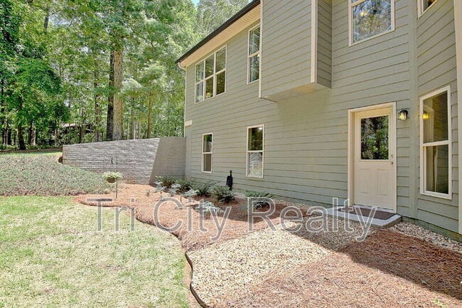 Building Photo - 175 Ridgeway Ct