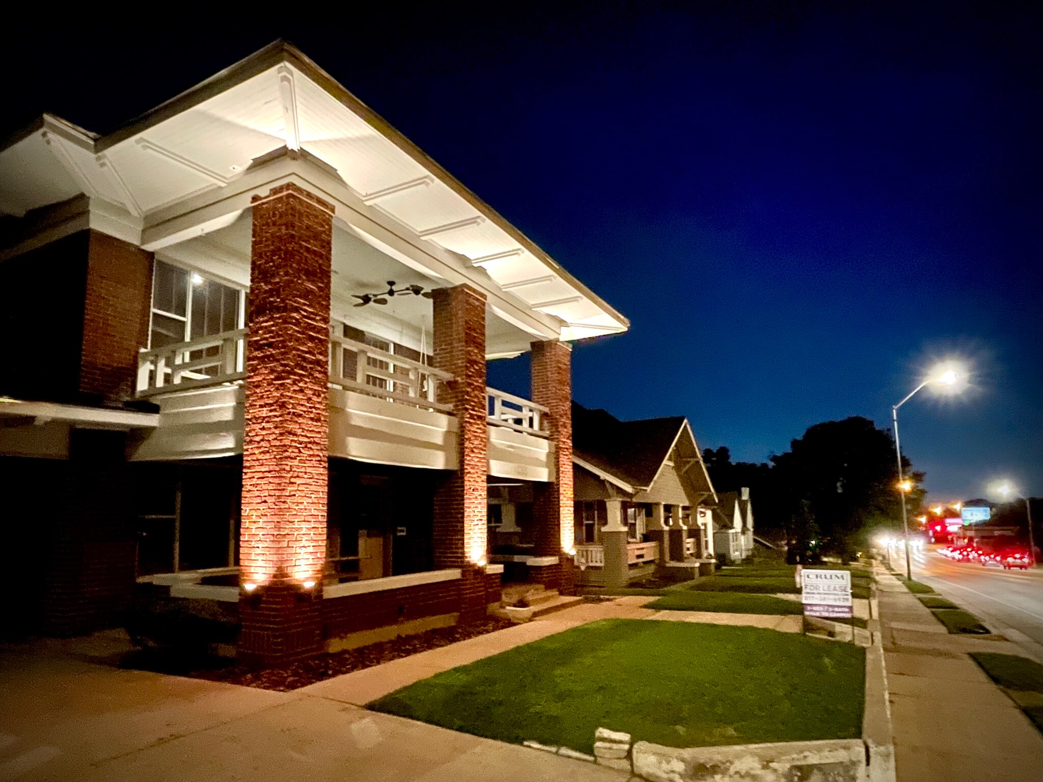 Building Photo - 2556 S University Dr