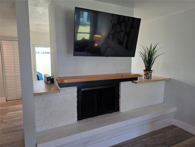 Building Photo - 1 Windrush Blvd