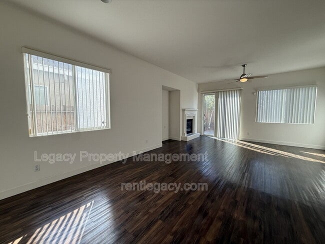 Building Photo - 1700 Charm Way