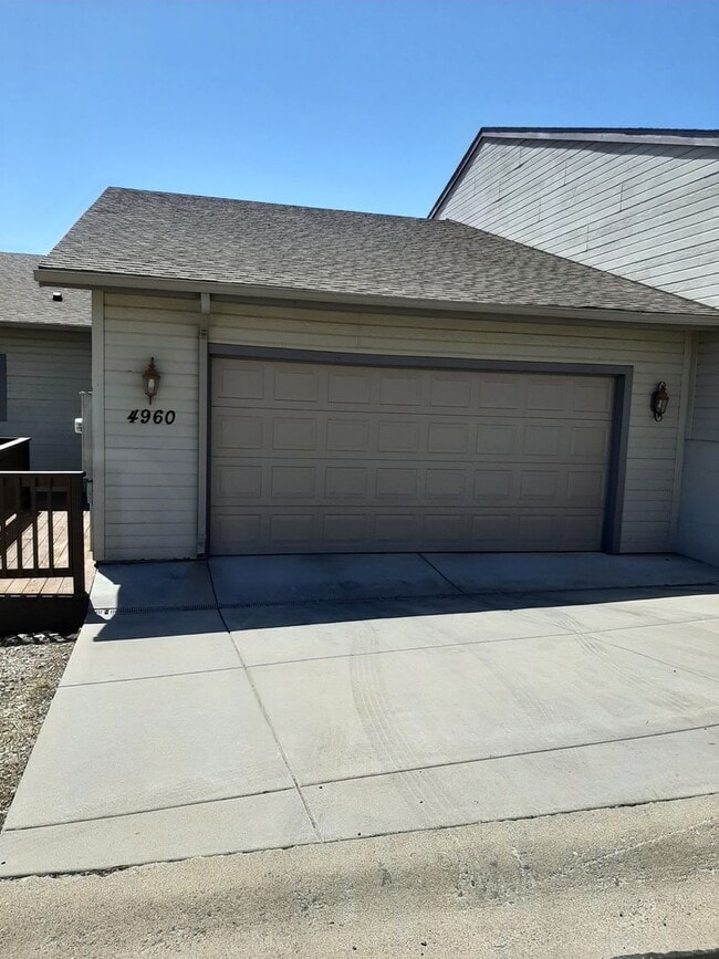 Building Photo - Cute Condo in Beautiful Yavapai Hills Community