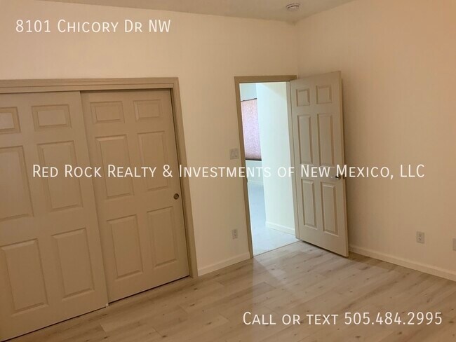 Building Photo - 8101 Chicory Dr NW