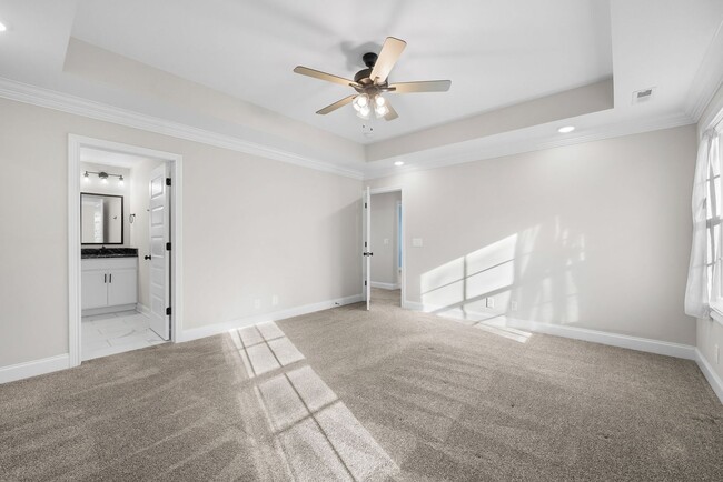 Building Photo - 3 Bedroom 2 1/2 Bath Dog Friendly Home For Rent!