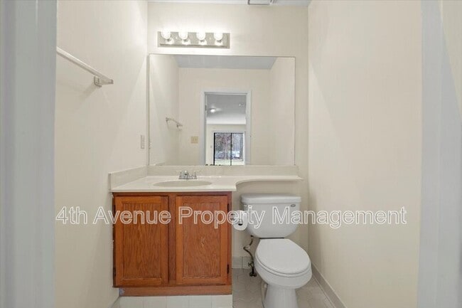 Building Photo - 500 Padens Chase Ct